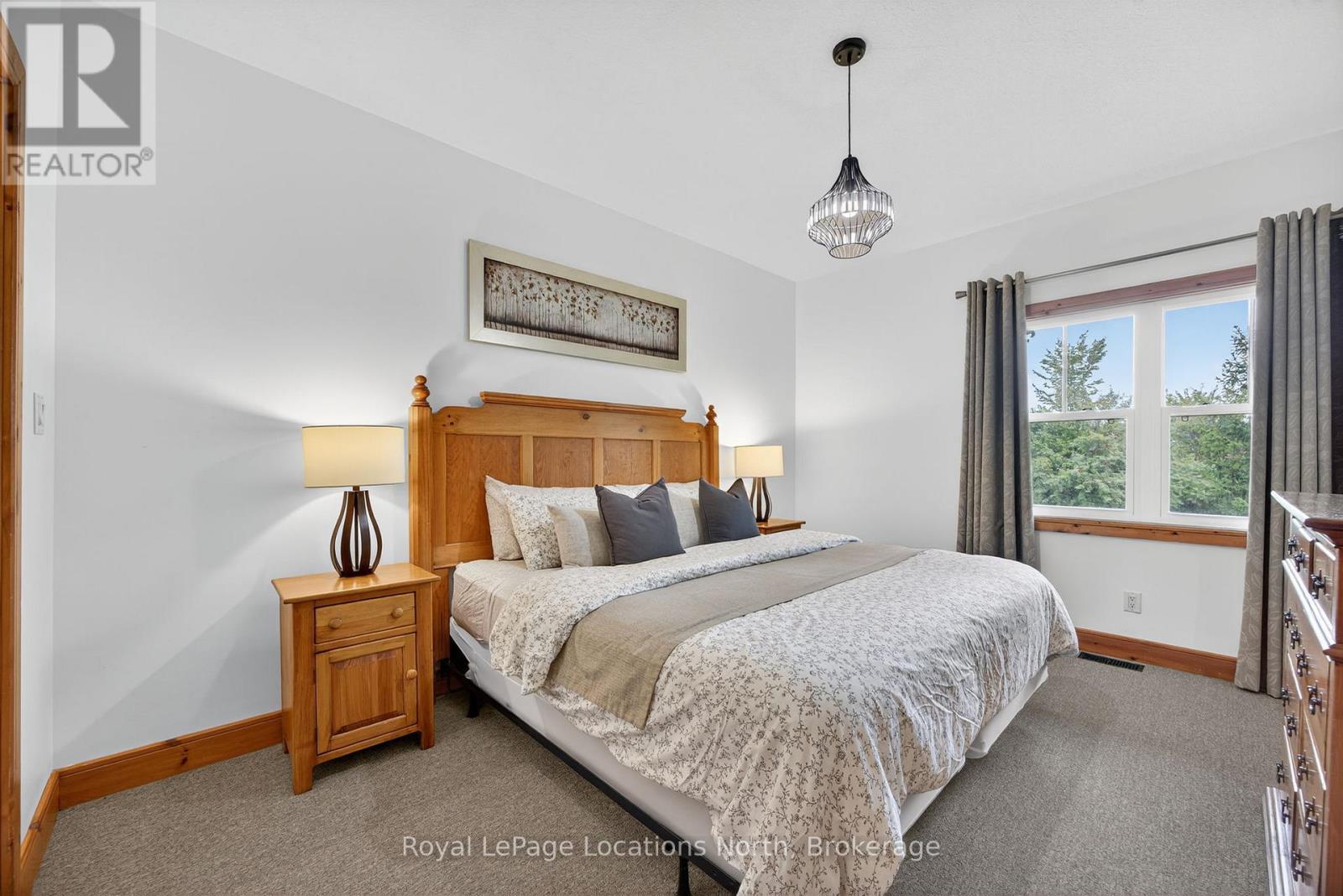 121 - 170 Snowbridge Way, Blue Mountains, ON - Indoor Photo Showing Bedroom