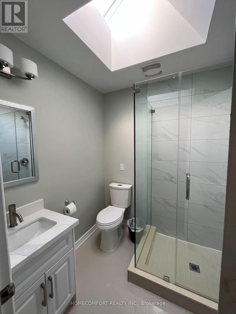 23 Laredo Court, Toronto, ON - Indoor Photo Showing Bathroom