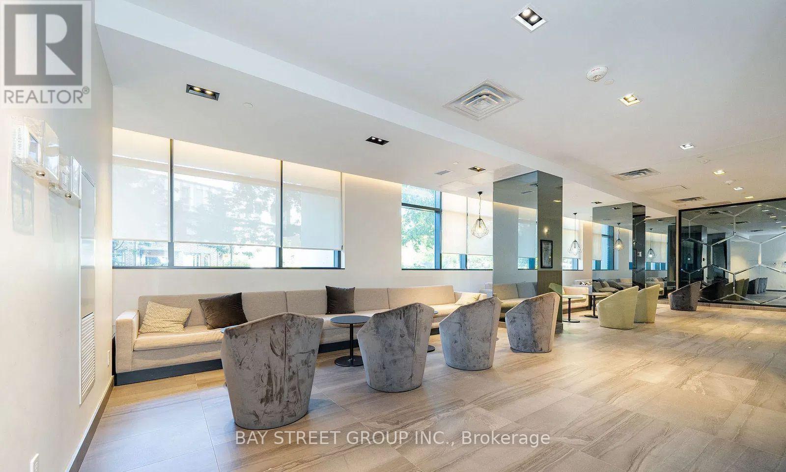 1211 - 128 Fairview Mall Drive, Toronto, ON - Indoor Photo Showing Other Room