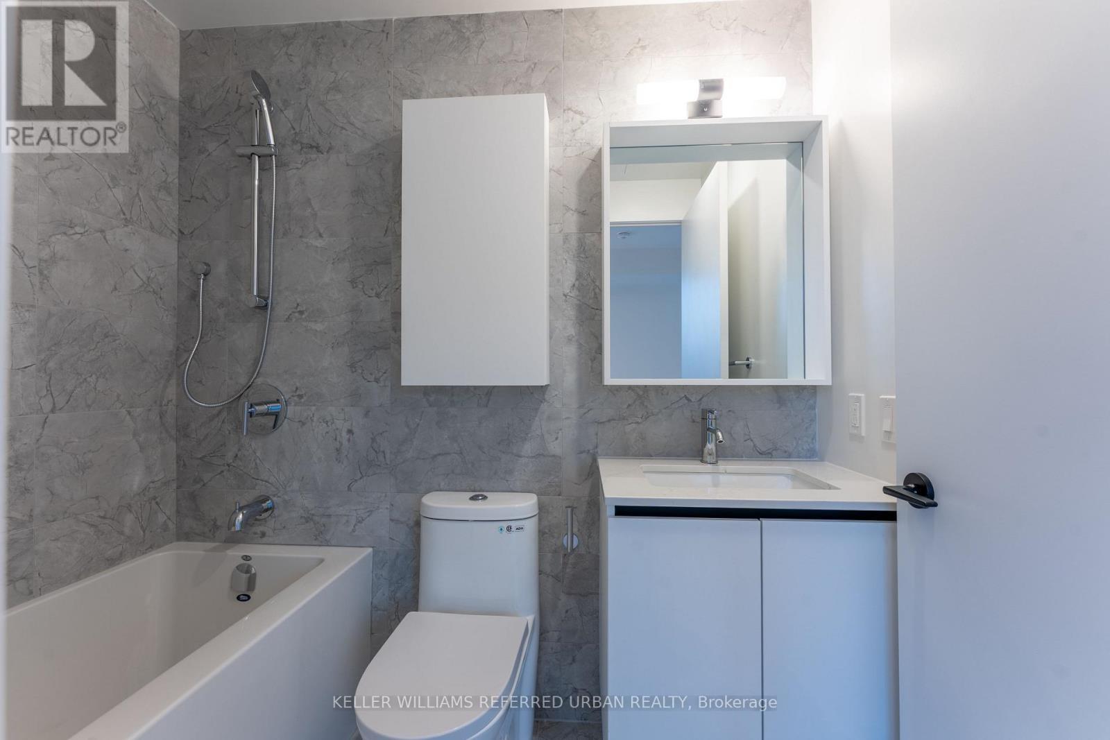 907 - 35 Parliament Street, Toronto, ON - Indoor Photo Showing Bathroom
