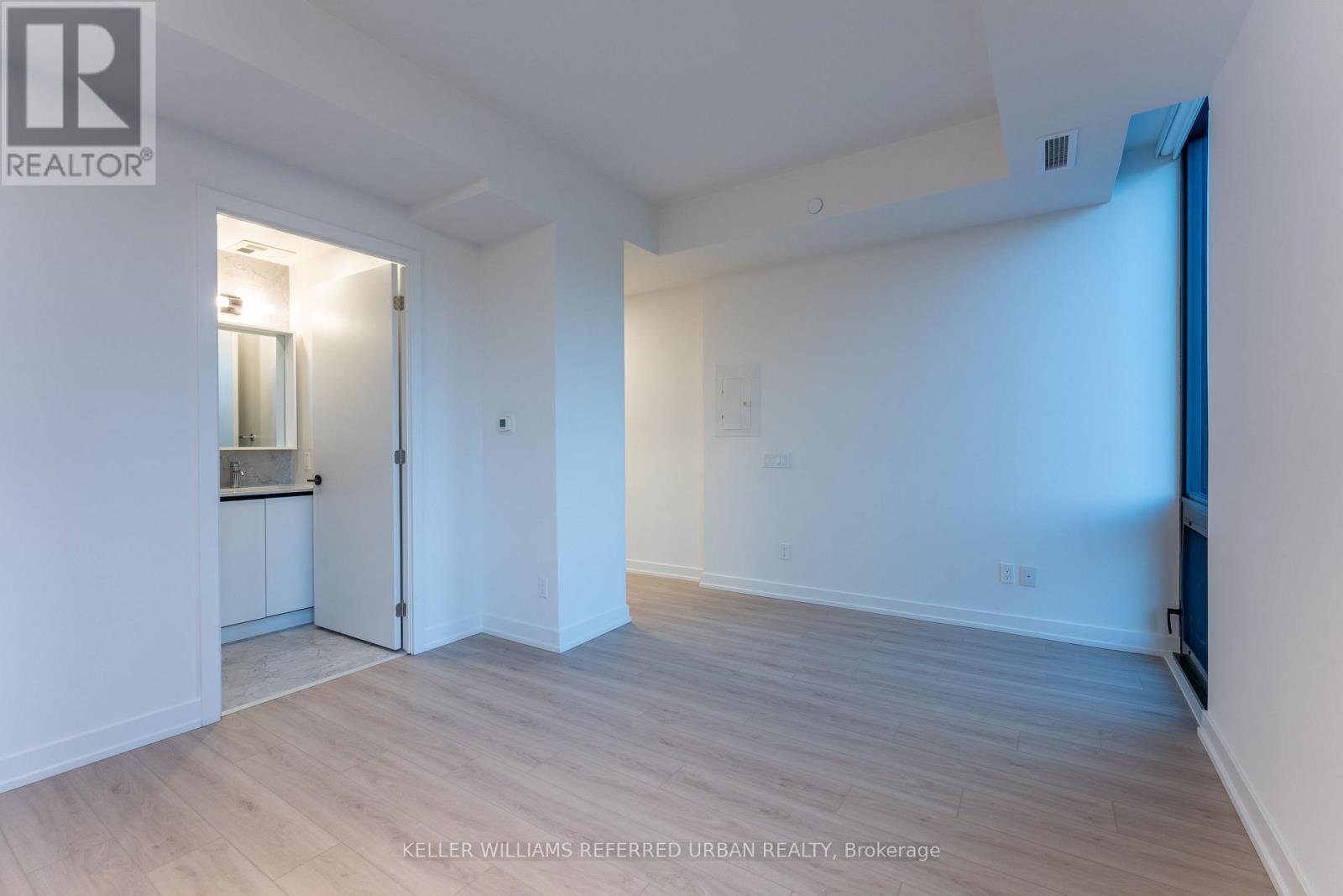 907 - 35 Parliament Street, Toronto, ON - Indoor Photo Showing Other Room