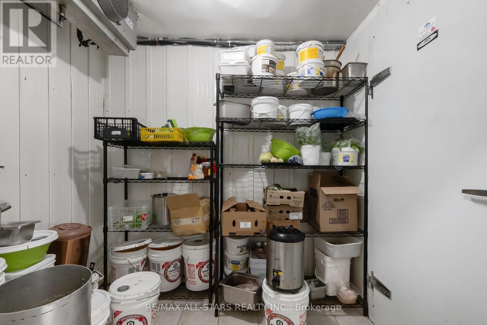 289 The Queensway Avenue S, Georgina, ON