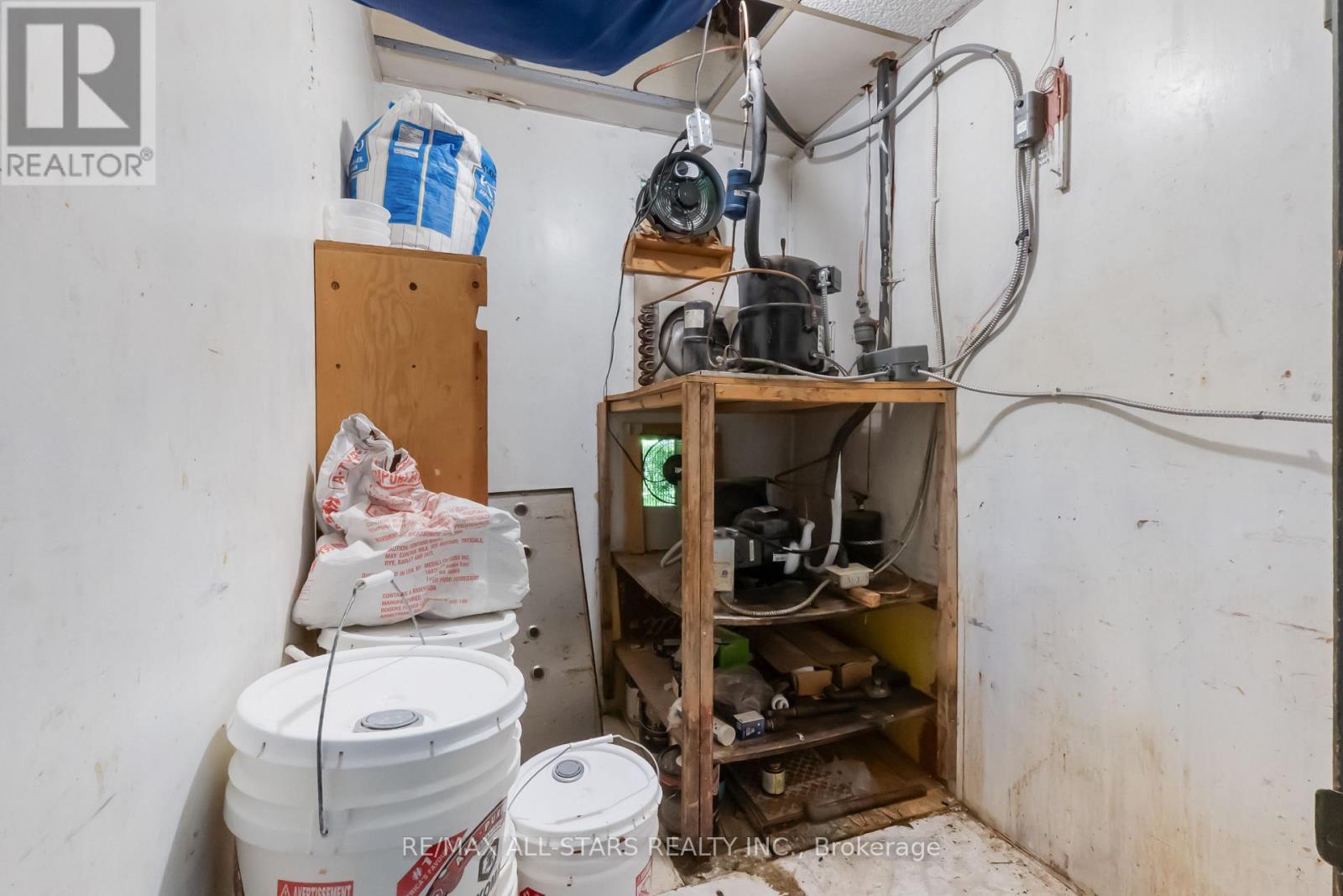 289 The Queensway Avenue S, Georgina, ON