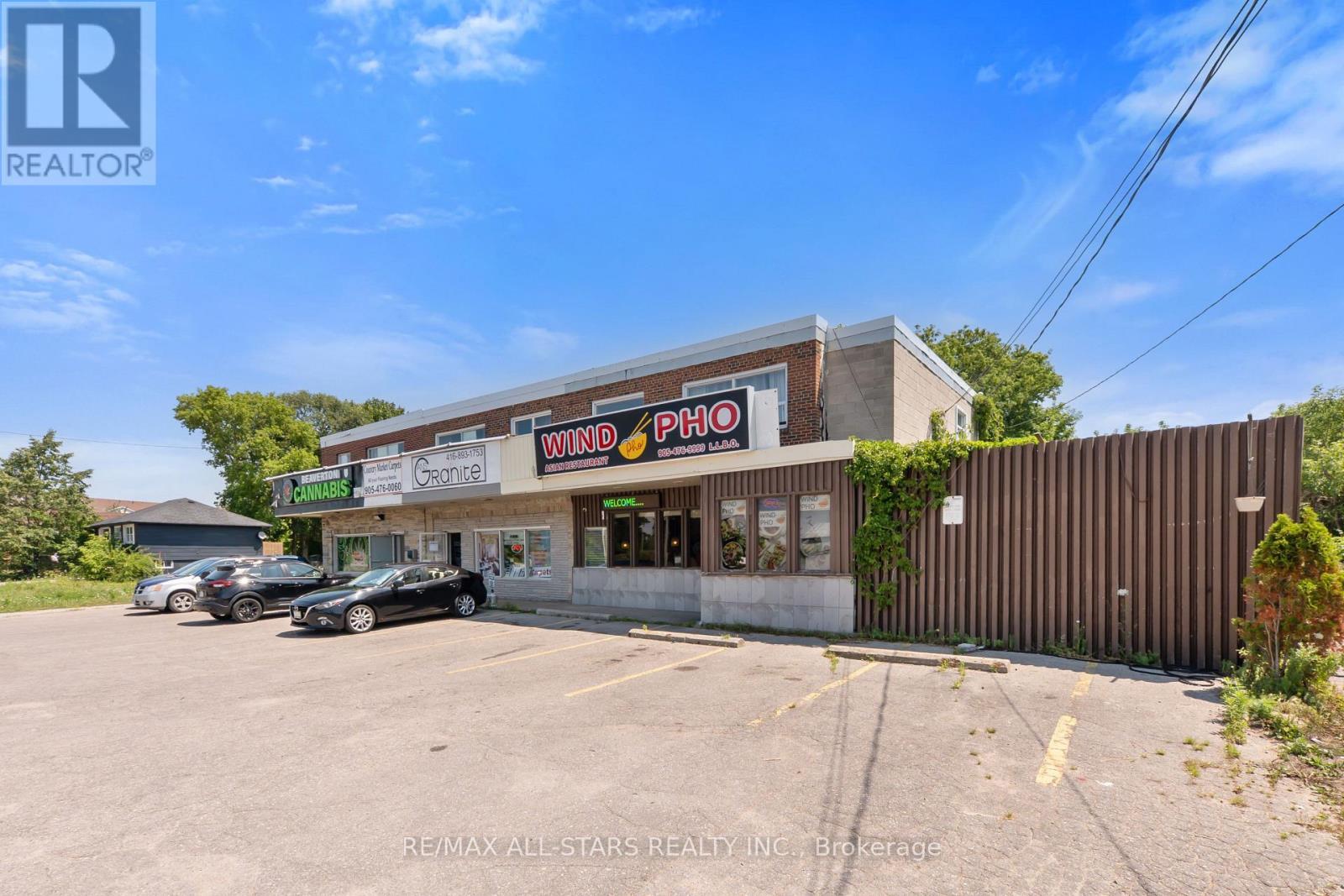 289 The Queensway Avenue S, Georgina, ON