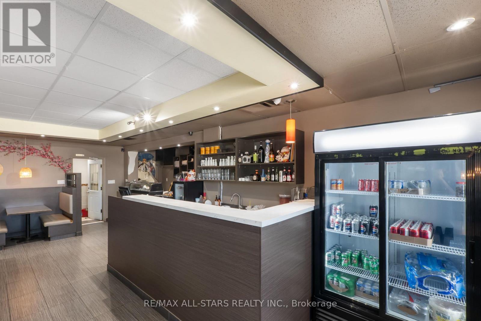 289 The Queensway Avenue S, Georgina, ON