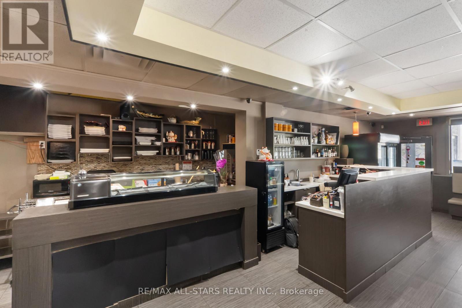 289 The Queensway Avenue S, Georgina, ON