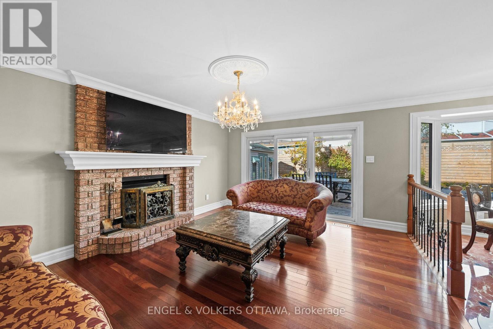 563 Merkley Drive, Ottawa, ON - Indoor Photo Showing Living Room With Fireplace