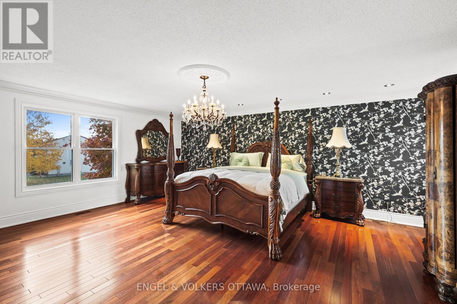 563 Merkley Drive, Ottawa, ON - Indoor Photo Showing Bedroom