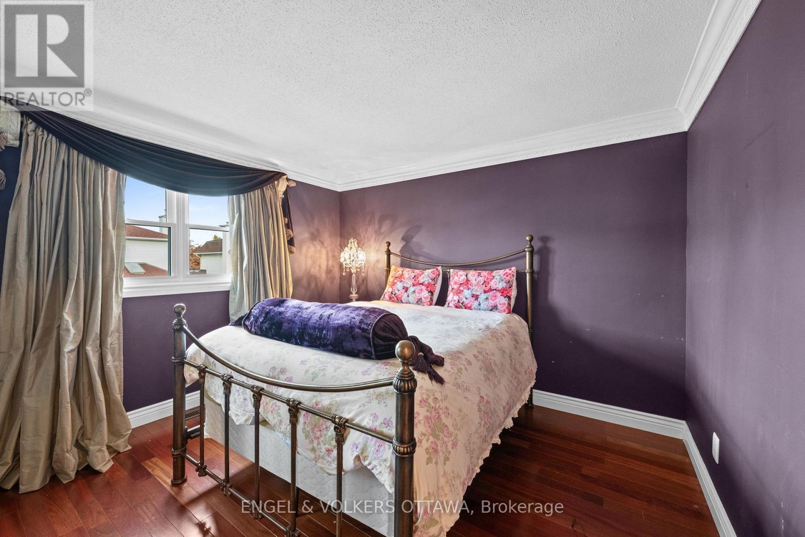 563 Merkley Drive, Ottawa, ON - Indoor Photo Showing Bedroom