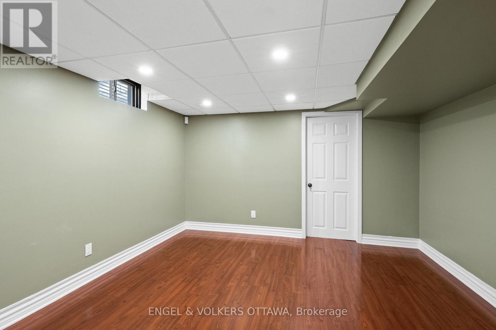 563 Merkley Drive, Ottawa, ON - Indoor