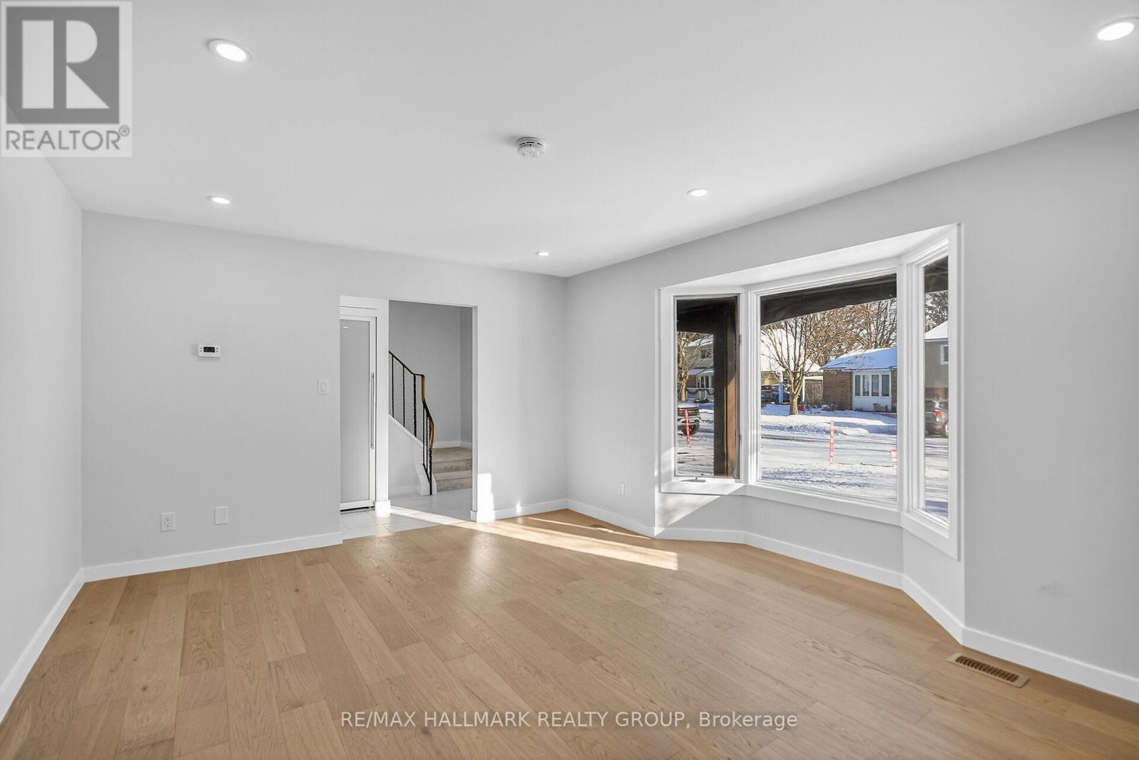 15 Scharf Lane, Ottawa, ON - Indoor Photo Showing Other Room