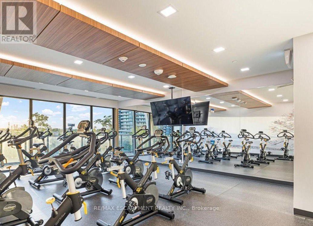 3911 - 20 Shore Breeze Drive, Toronto, ON - Indoor Photo Showing Gym Room