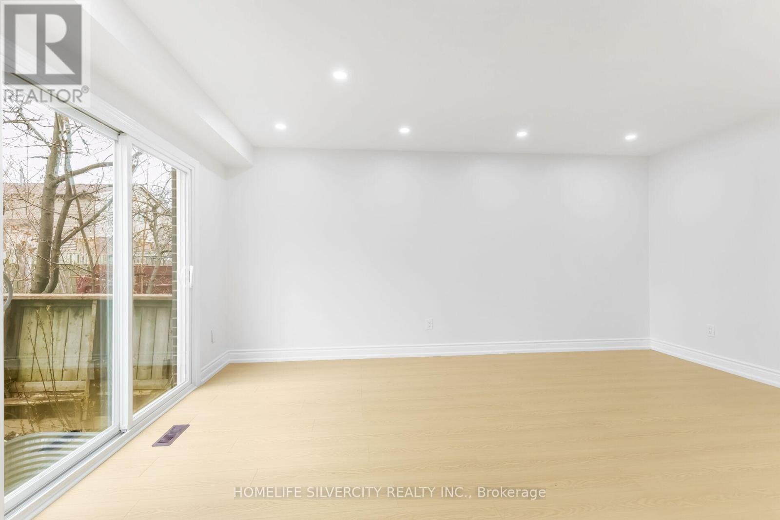 26 Cresswell Drive, Brampton, ON - Indoor Photo Showing Other Room