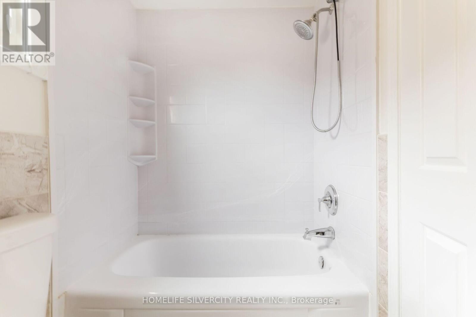 26 Cresswell Drive, Brampton, ON - Indoor Photo Showing Bathroom