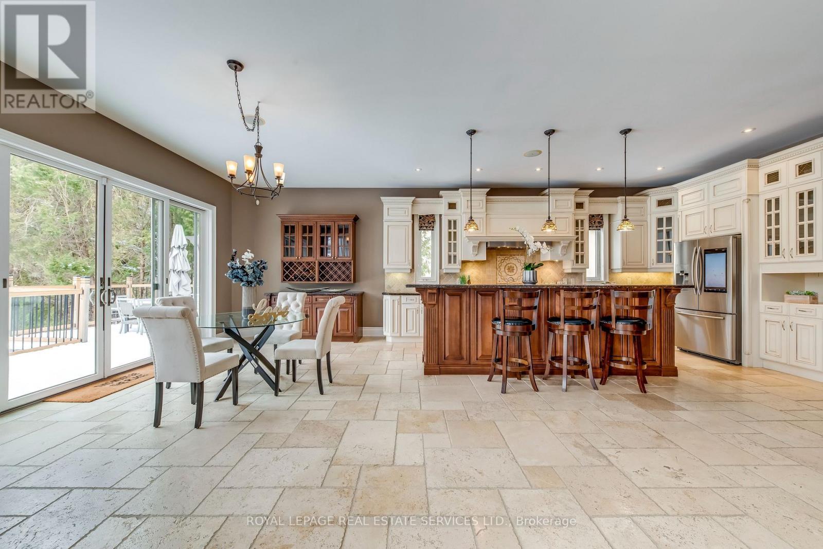 3341 Lakeshore Road, Burlington, ON - Indoor Photo Showing Dining Room