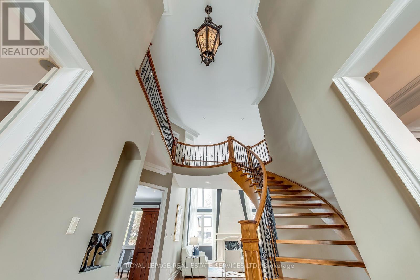 3341 Lakeshore Road, Burlington, ON - Indoor Photo Showing Other Room