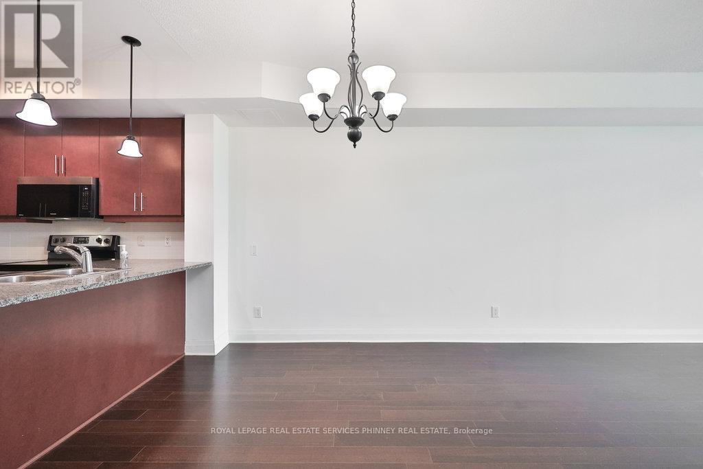 1606 - 1 Hurontario Street, Mississauga, ON - Indoor Photo Showing Kitchen With Double Sink