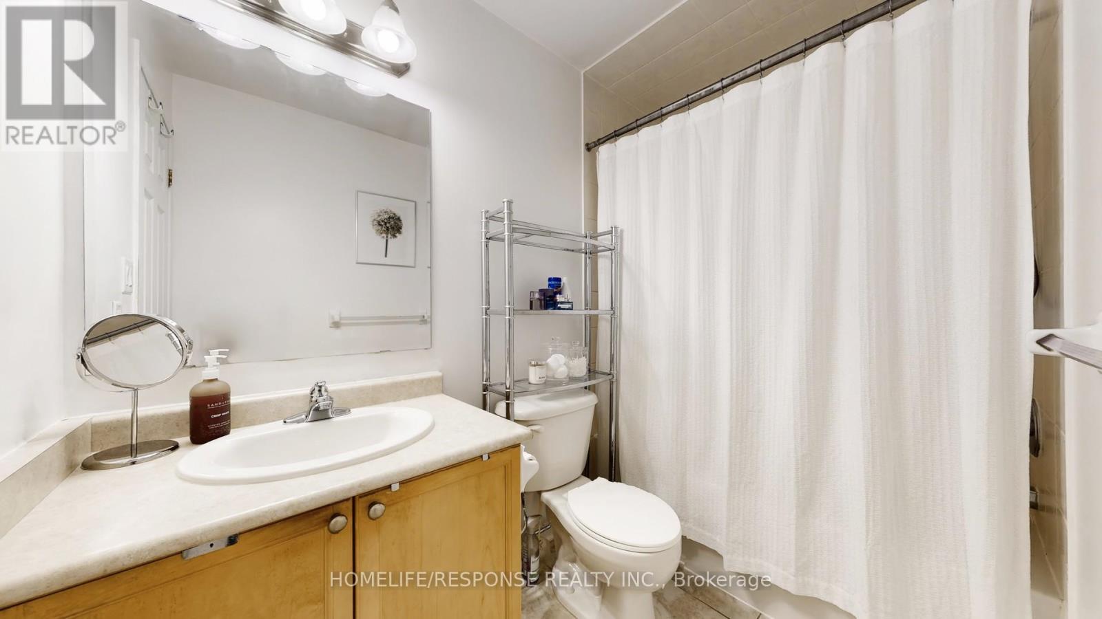 931 Deverell Place, Milton, ON - Indoor Photo Showing Bathroom
