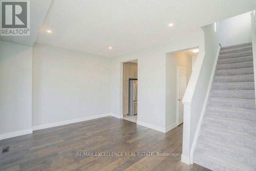 172 - 177 Edge Valley Road, London East, ON - Indoor Photo Showing Other Room