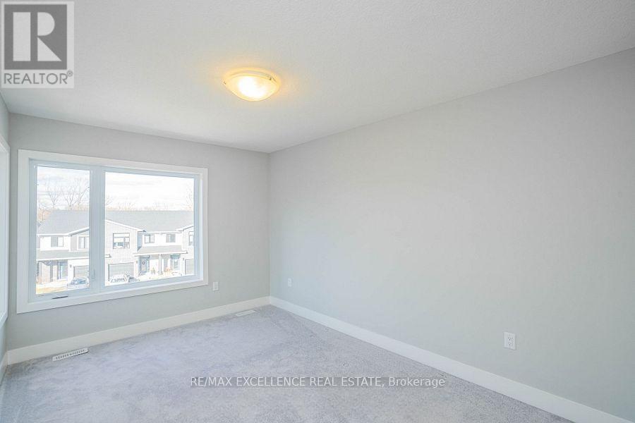 172 - 177 Edge Valley Road, London East, ON - Indoor Photo Showing Other Room