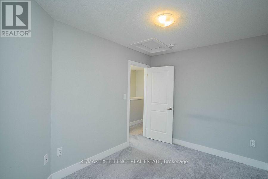 172 - 177 Edge Valley Road, London East, ON - Indoor Photo Showing Other Room