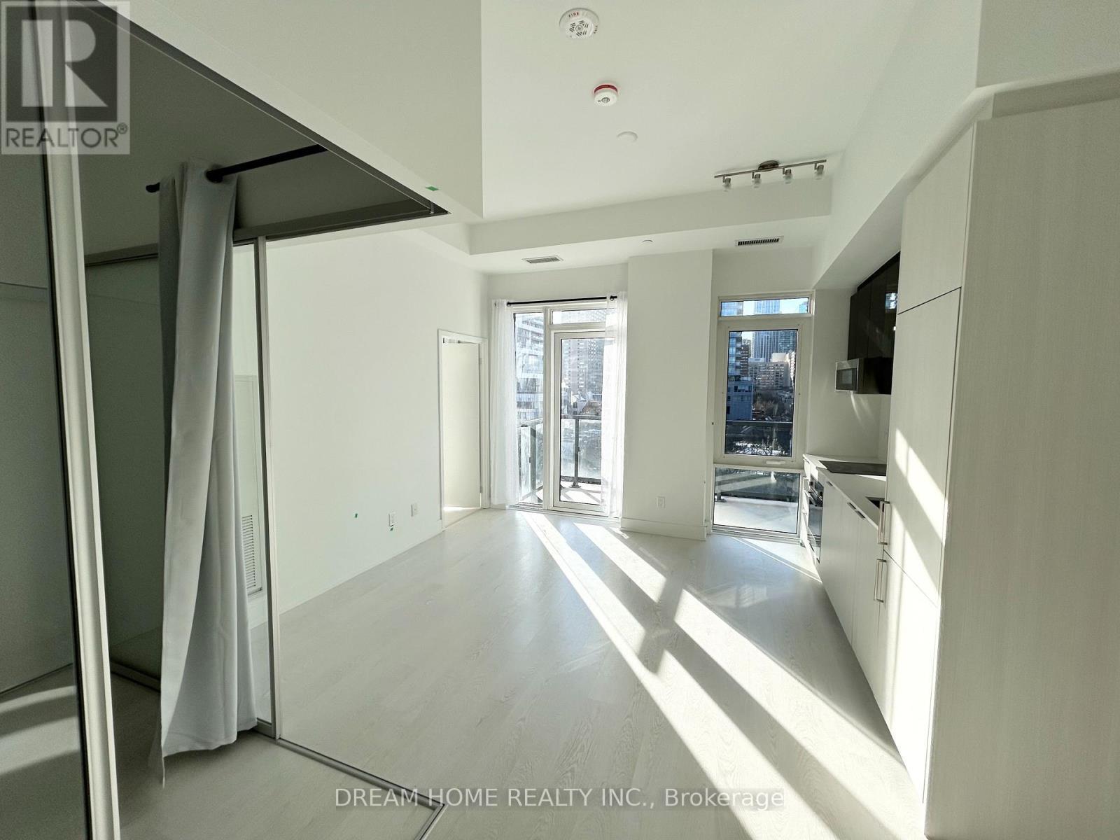 715 - 308 Jarvis Street, Toronto, ON - Indoor Photo Showing Other Room