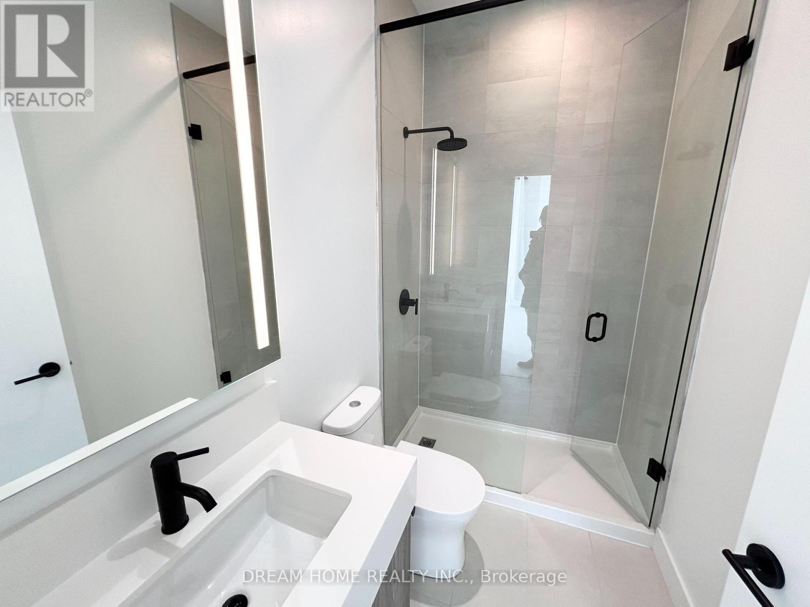 715 - 308 Jarvis Street, Toronto, ON - Indoor Photo Showing Bathroom