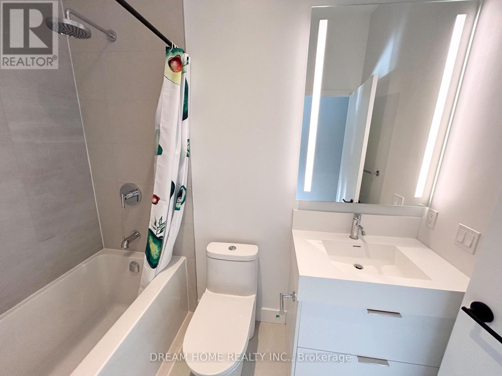 715 - 308 Jarvis Street, Toronto, ON - Indoor Photo Showing Bathroom