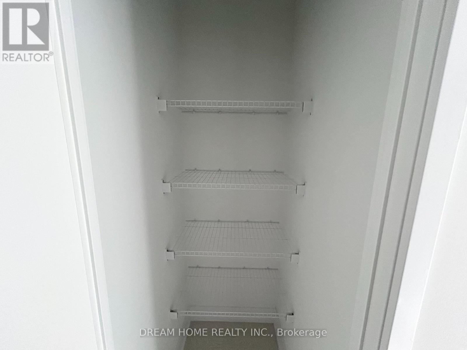 715 - 308 Jarvis Street, Toronto, ON - Indoor With Storage