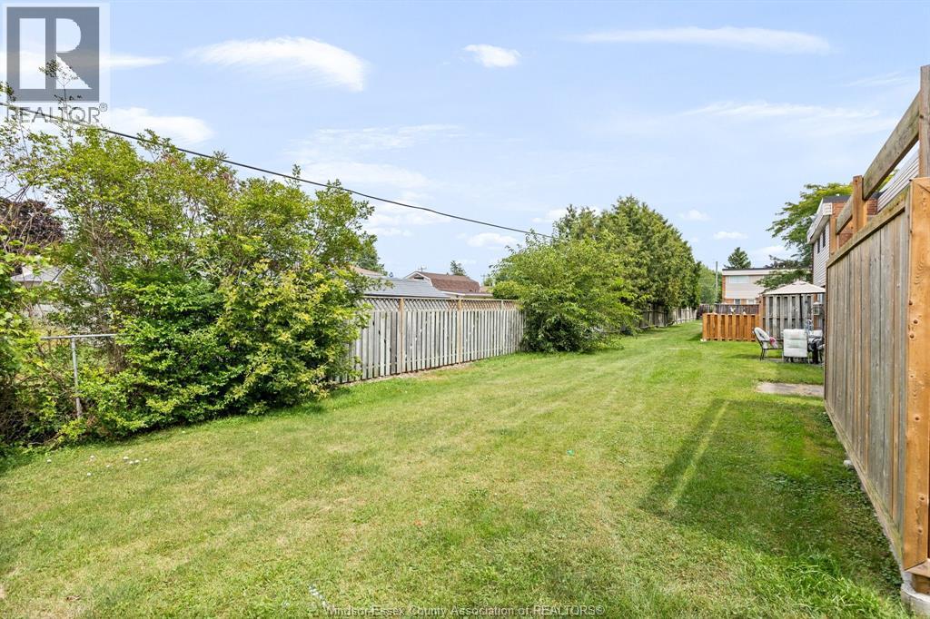 330 Fryer Street, Amherstburg, ON - Outdoor