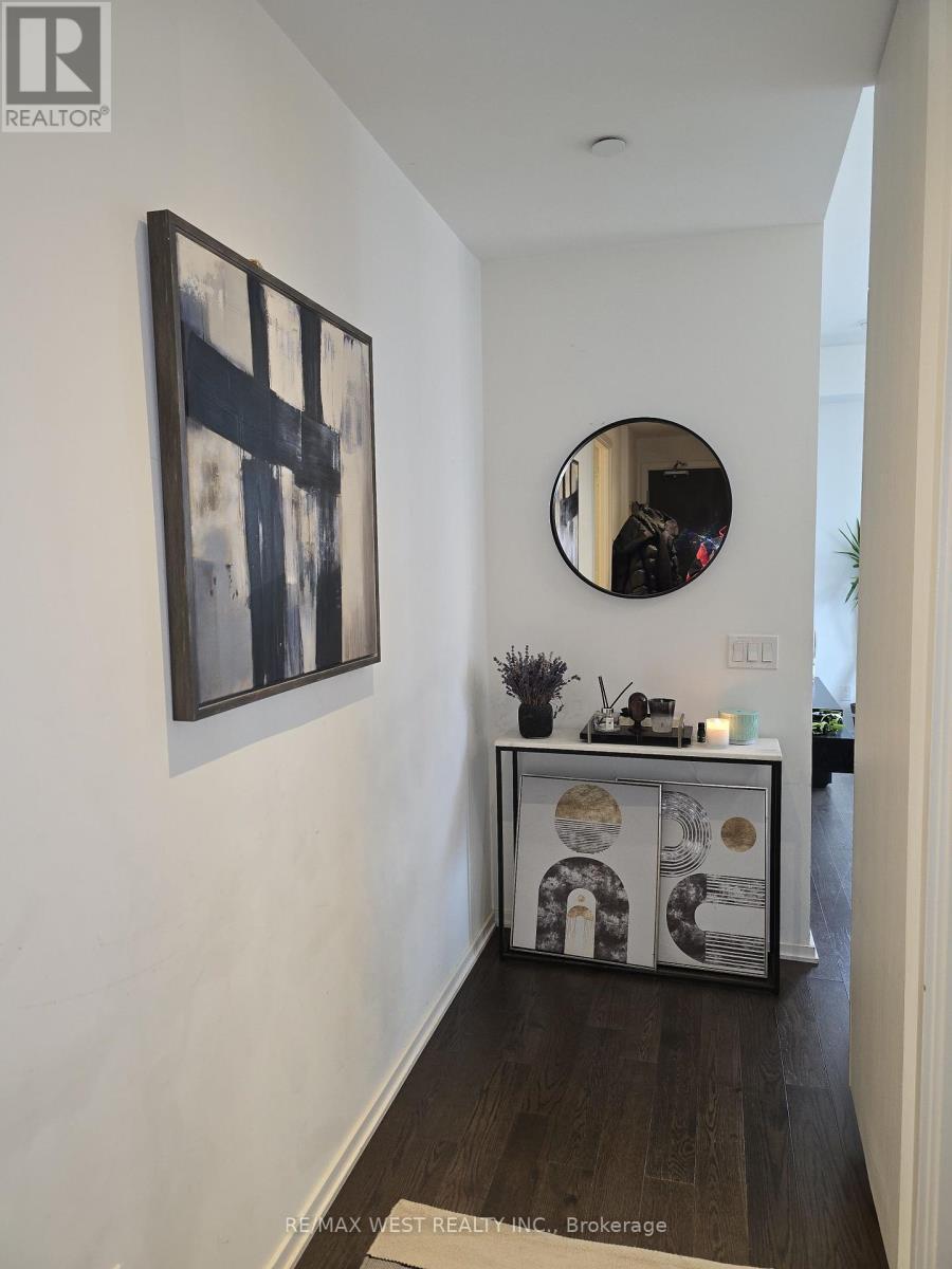 617 - 12 Bonnycastle Street, Toronto, ON - Indoor Photo Showing Other Room