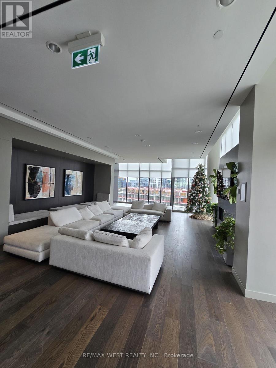 617 - 12 Bonnycastle Street, Toronto, ON - Indoor