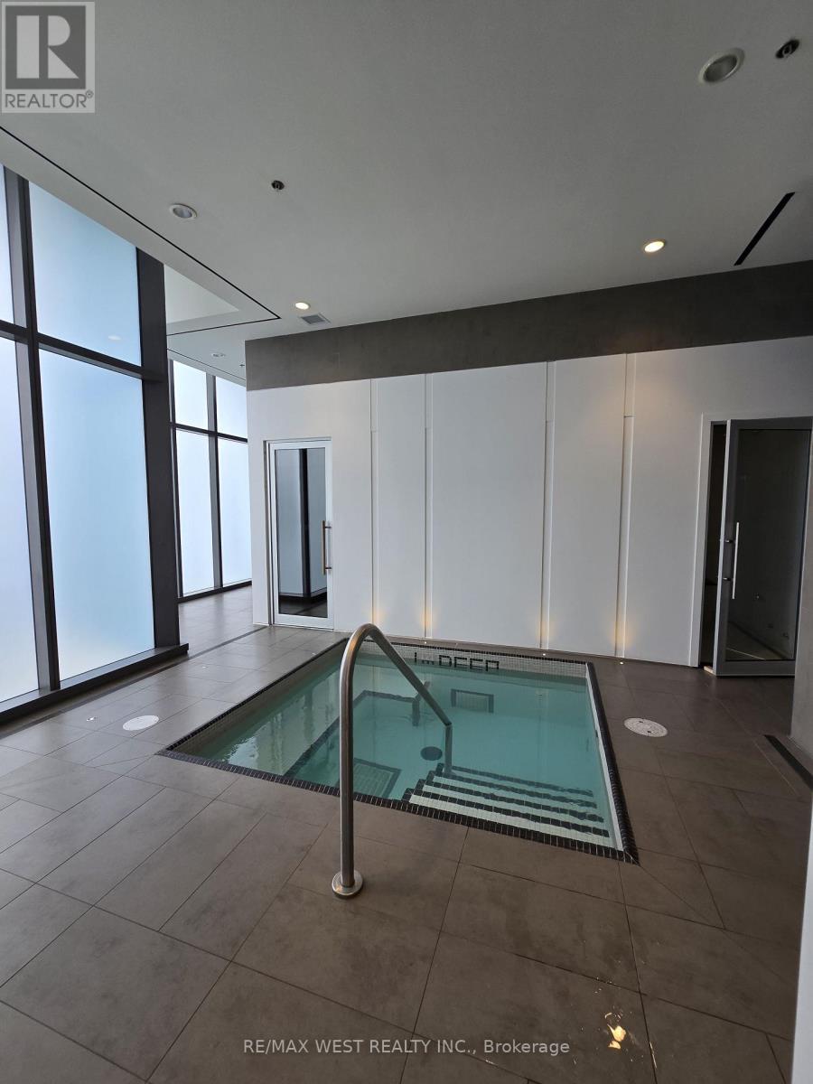 617 - 12 Bonnycastle Street, Toronto, ON - Indoor Photo Showing Other Room With In Ground Pool