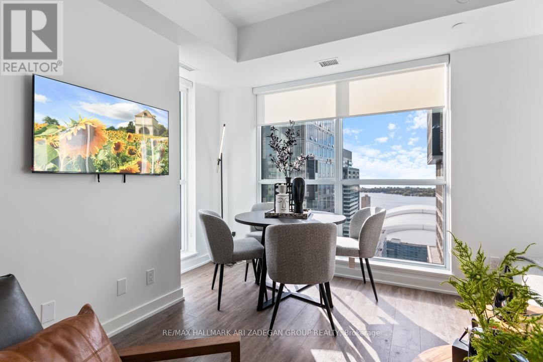 4402 - 327 King Street W, Toronto, ON - Indoor Photo Showing Other Room