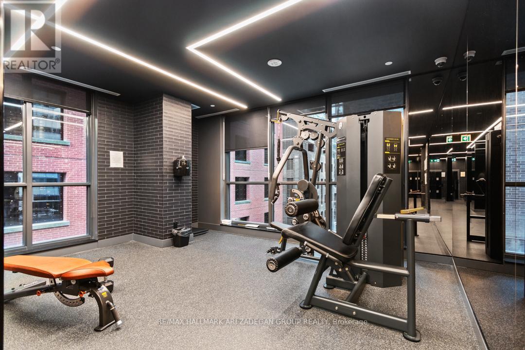 4402 - 327 King Street W, Toronto, ON - Indoor Photo Showing Gym Room