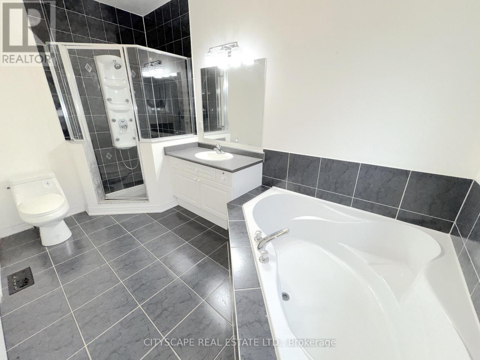 Primary Bedroom - 4pc Ensuite - 114 Hoile Drive, Ajax, ON - Indoor Photo Showing Bathroom