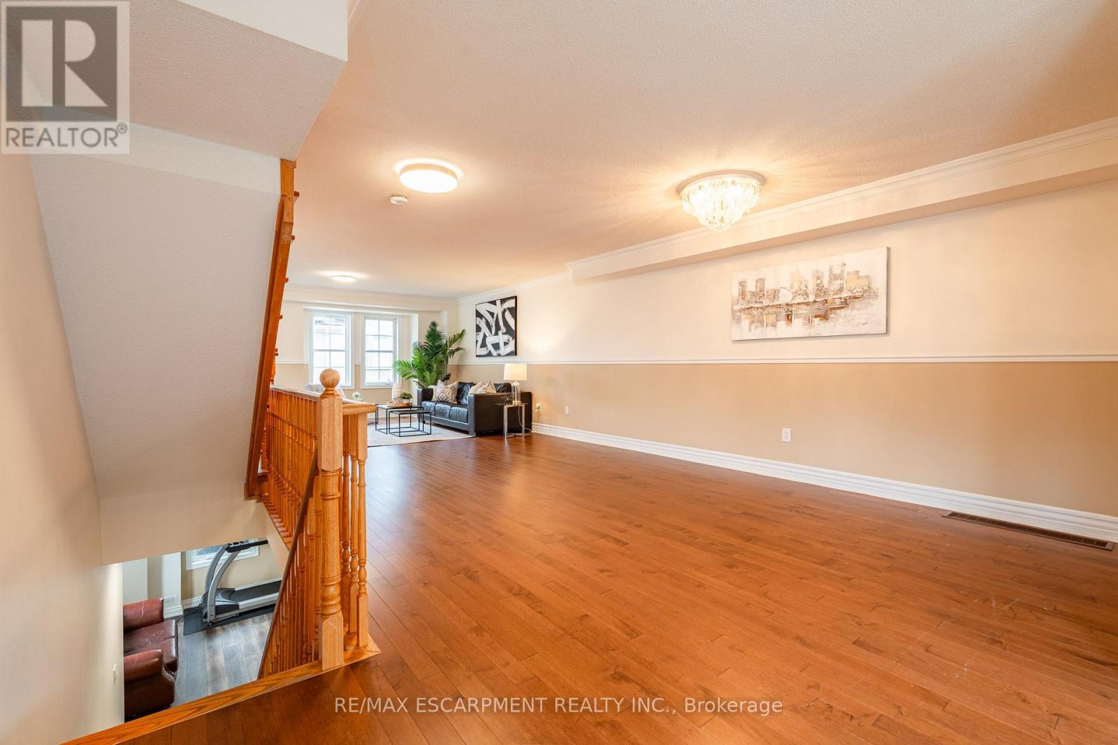 38 Archibald Mews, Toronto, ON - Indoor Photo Showing Other Room