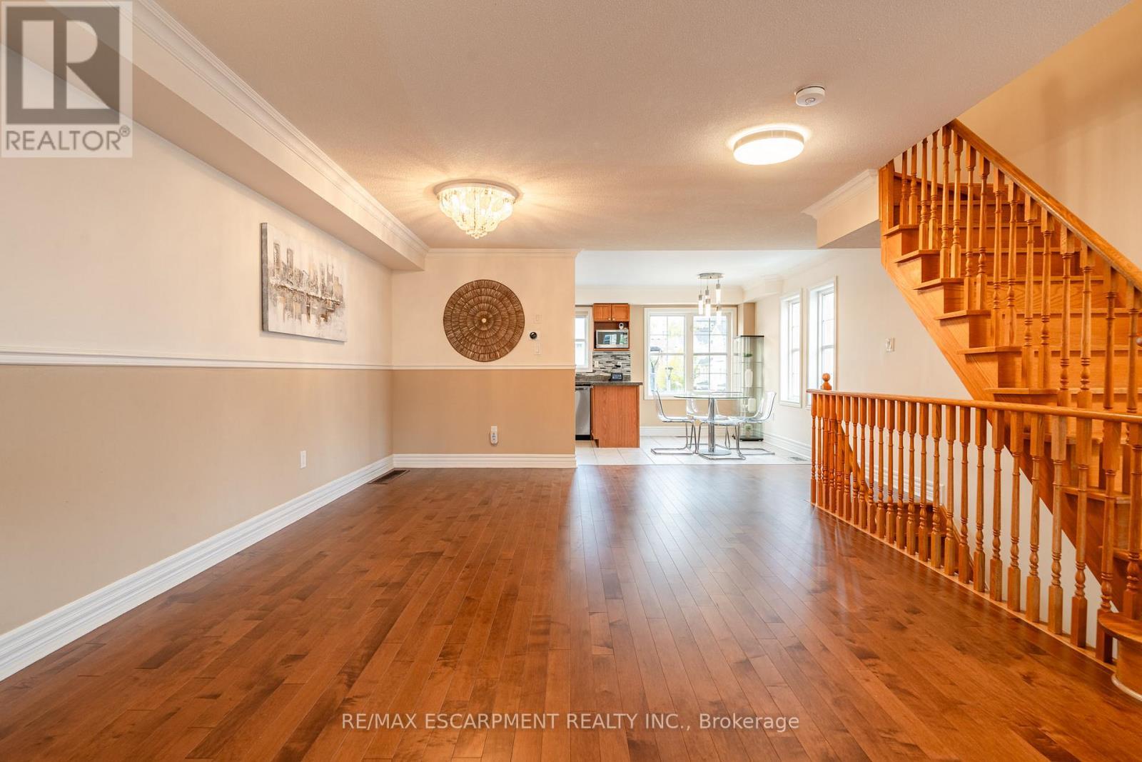 38 Archibald Mews, Toronto, ON - Indoor Photo Showing Other Room