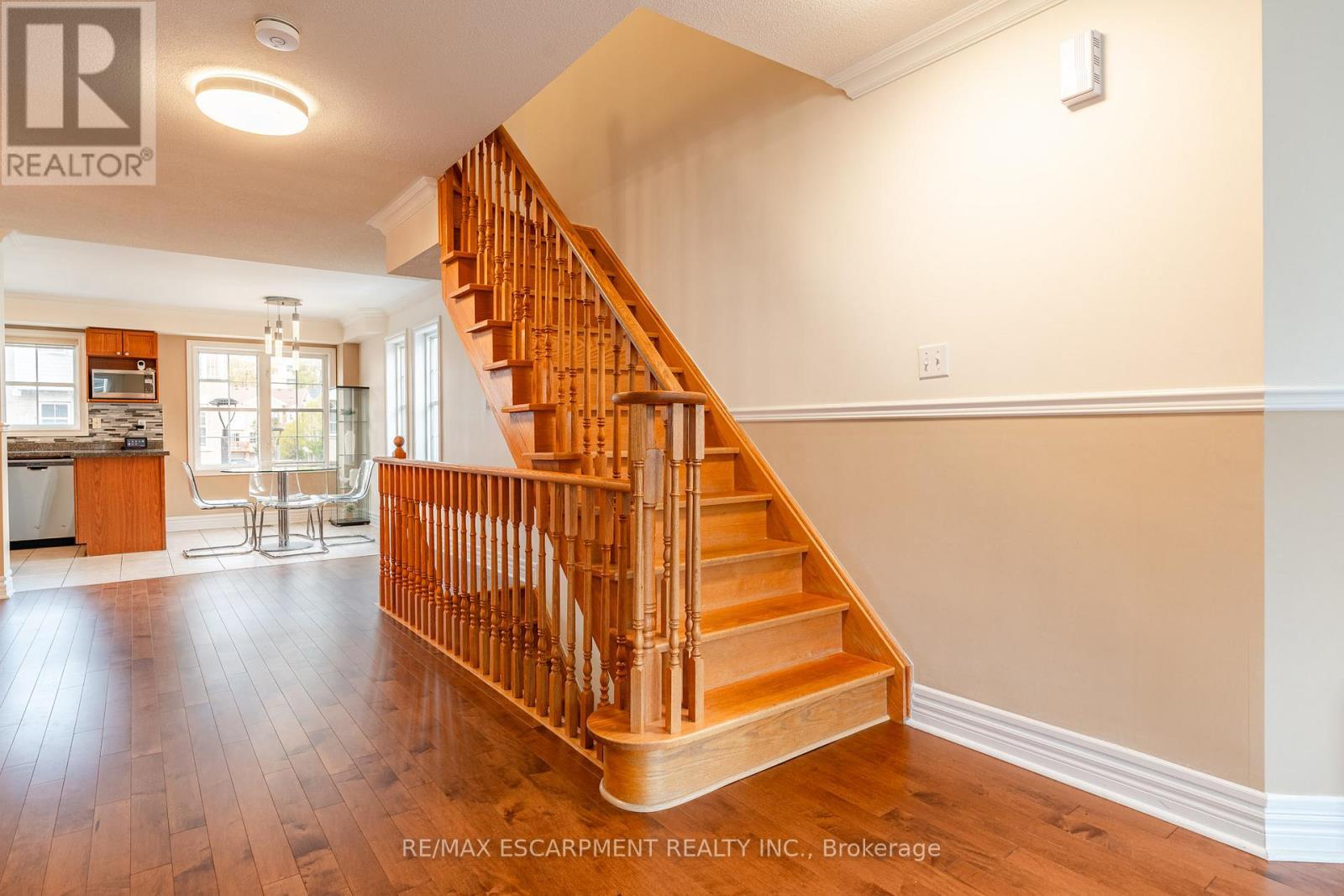 38 Archibald Mews, Toronto, ON - Indoor Photo Showing Other Room