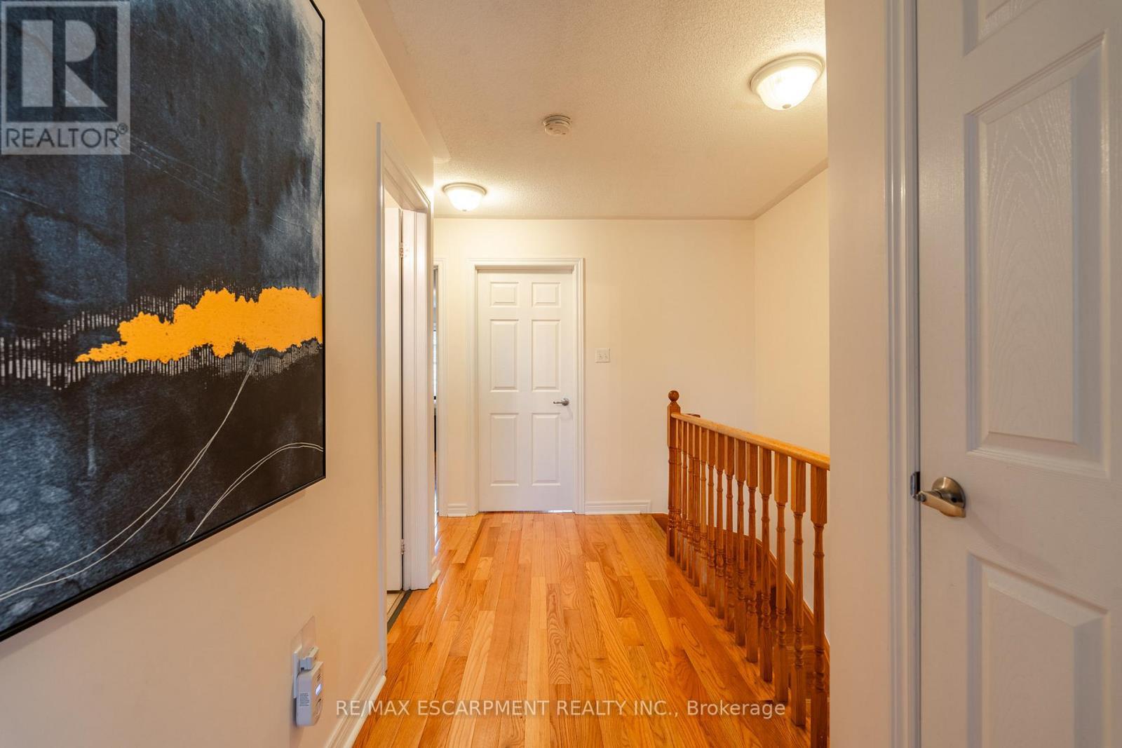 38 Archibald Mews, Toronto, ON - Indoor Photo Showing Other Room