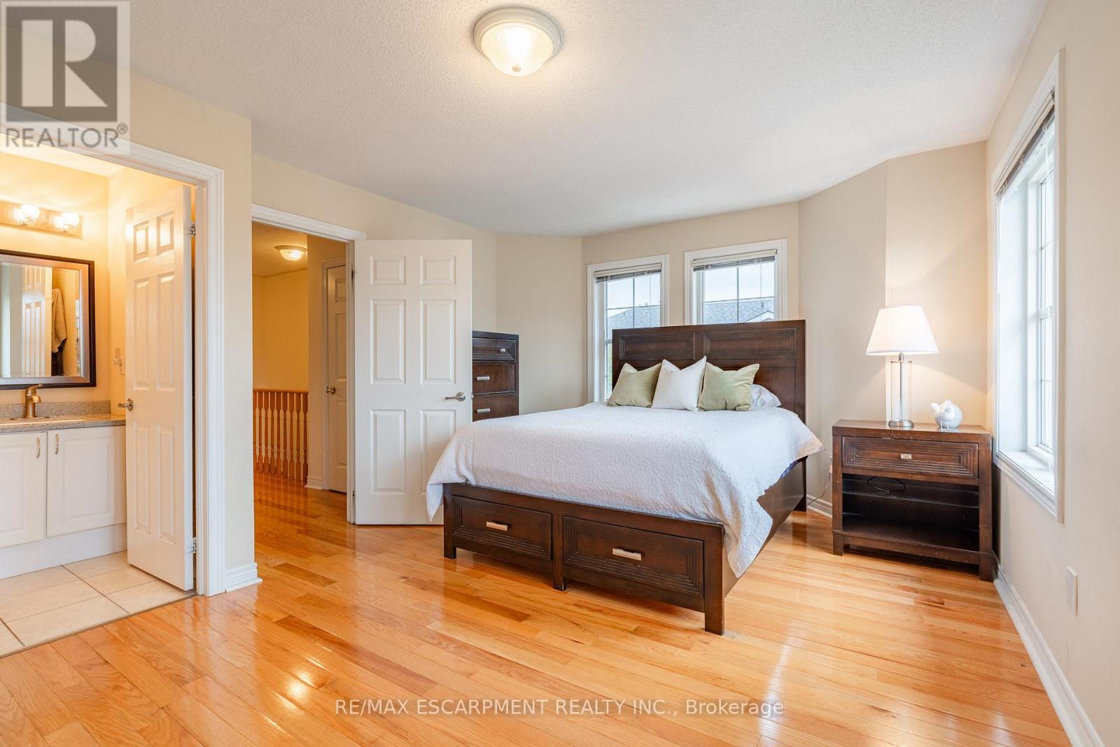 38 Archibald Mews, Toronto, ON - Indoor Photo Showing Bedroom