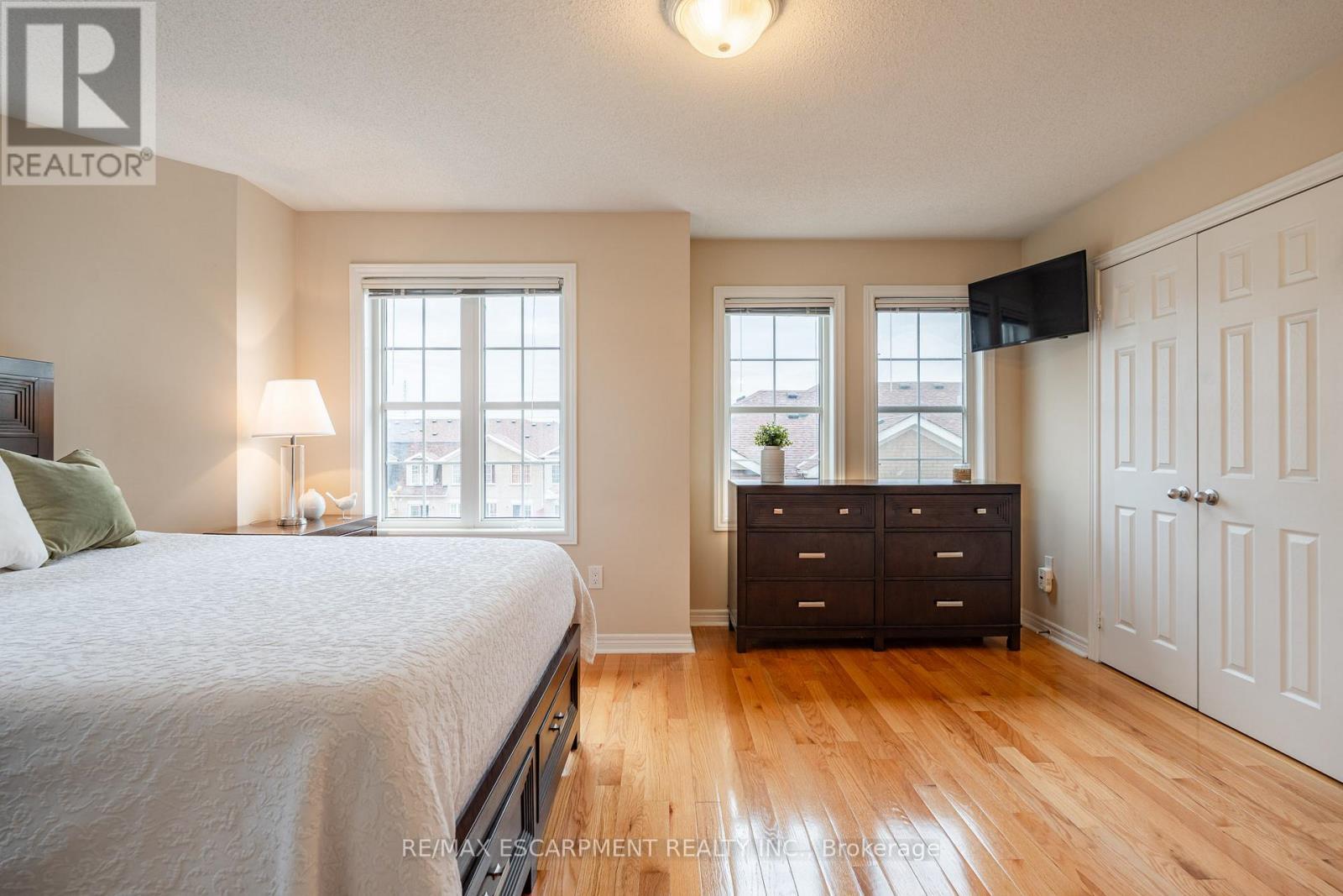 38 Archibald Mews, Toronto, ON - Indoor Photo Showing Bedroom
