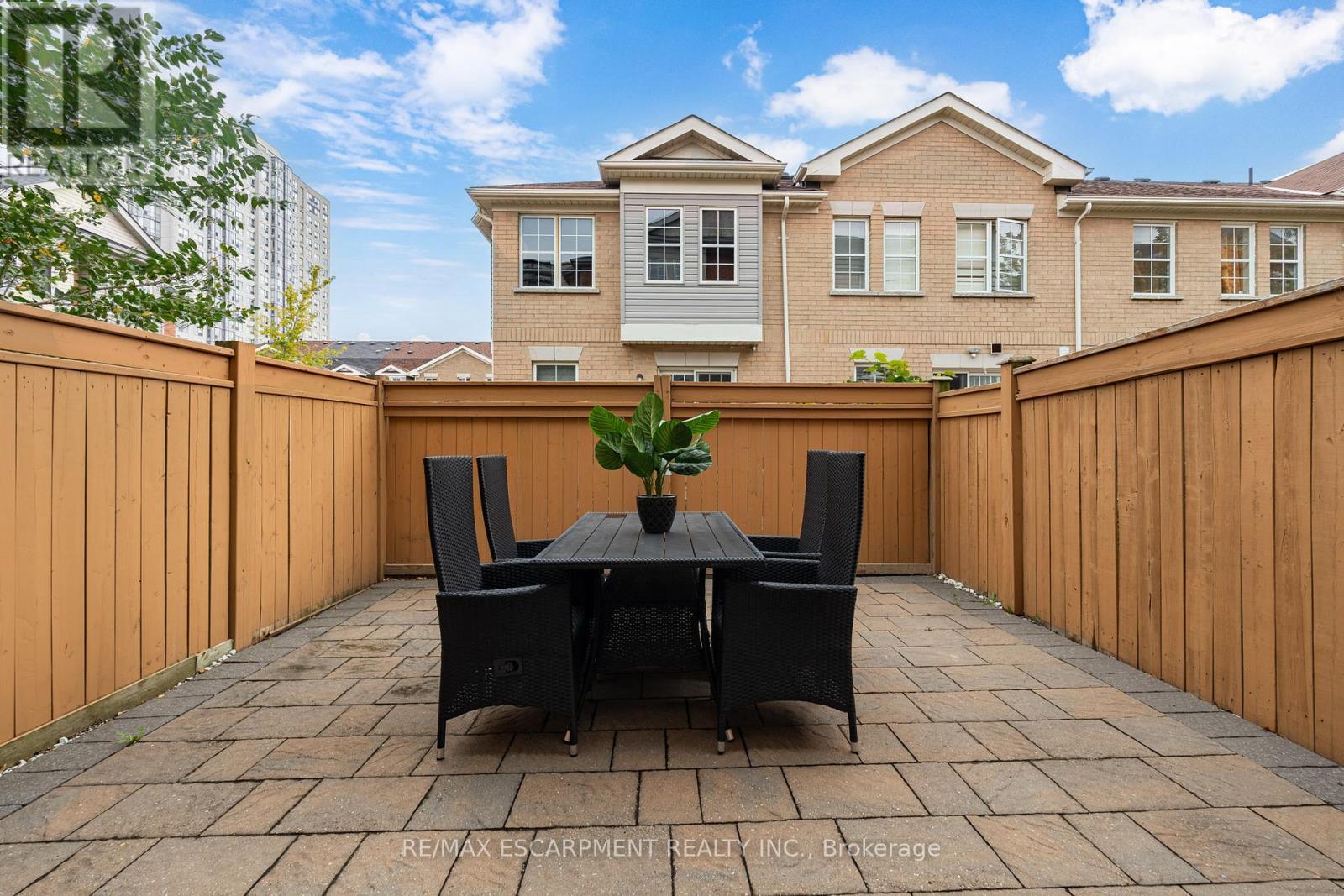 38 Archibald Mews, Toronto, ON - Outdoor