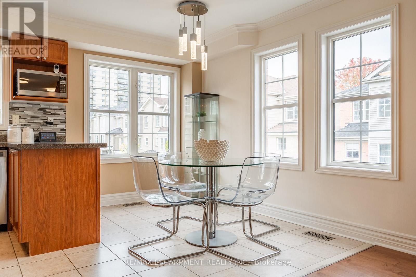 38 Archibald Mews, Toronto, ON - Indoor Photo Showing Dining Room