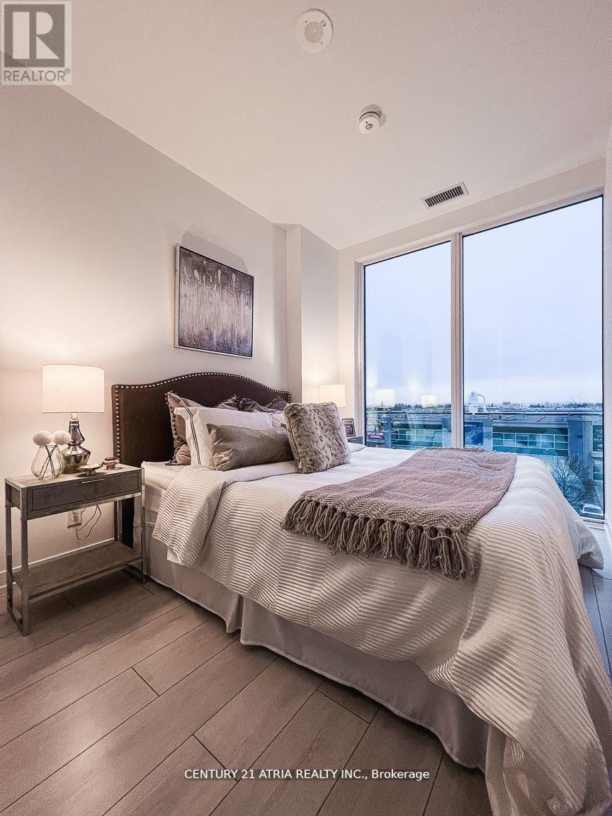 202 - 950 Portage Parkway, Vaughan, ON - Indoor Photo Showing Bedroom