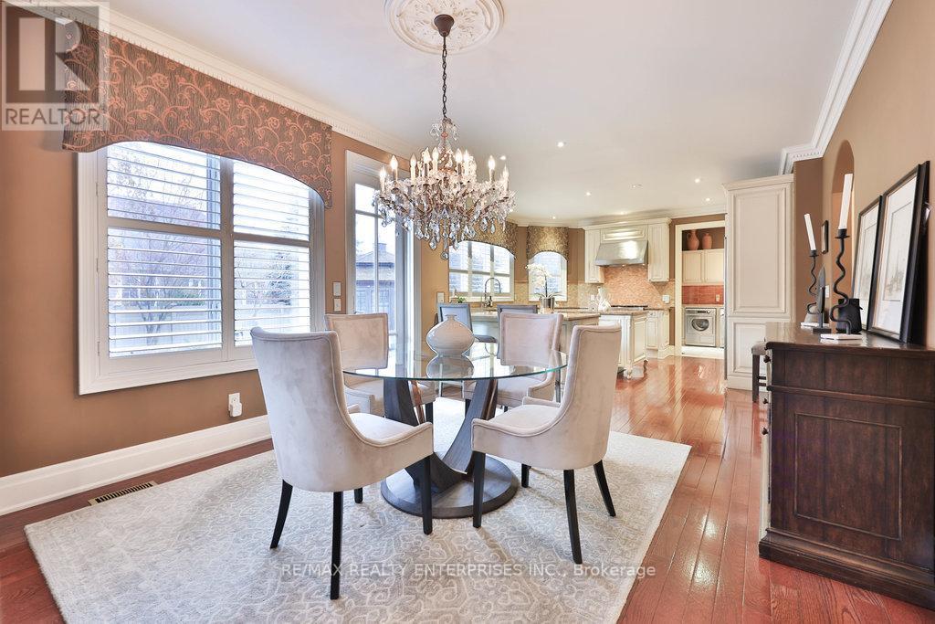 683 Canyon Street, Mississauga, ON - Indoor Photo Showing Dining Room