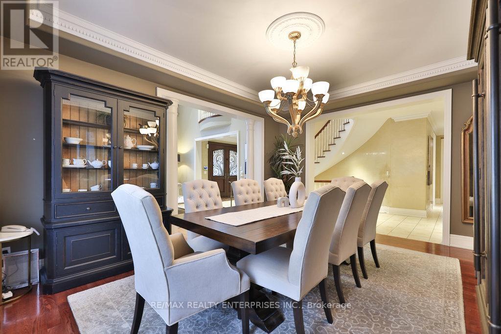 683 Canyon Street, Mississauga, ON - Indoor Photo Showing Dining Room