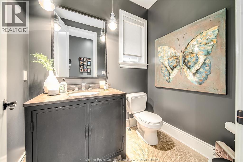 6186 Silver Maple, Lasalle, ON - Indoor Photo Showing Bathroom