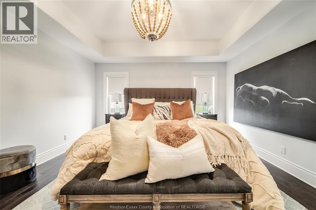 6186 Silver Maple, Lasalle, ON - Indoor Photo Showing Bedroom