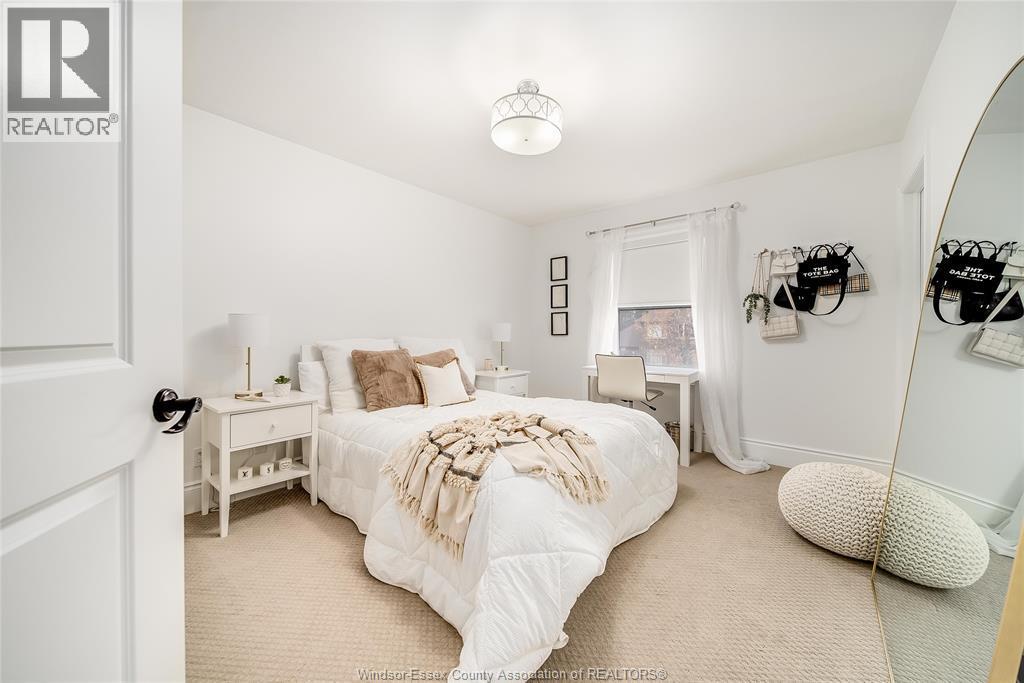 6186 Silver Maple, Lasalle, ON - Indoor Photo Showing Bedroom